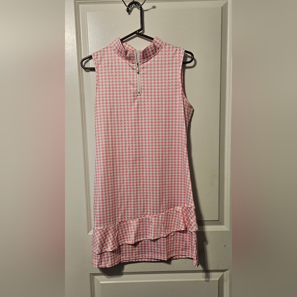 Women's two-piece sz Large sleeveless top and shorts